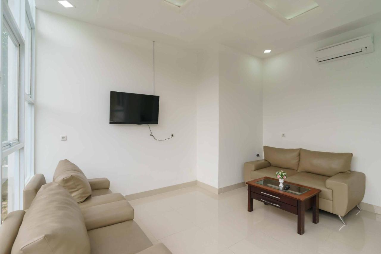 Reddoorz Plus Near Eka Hospital Bsd 5 Dadap Extérieur photo