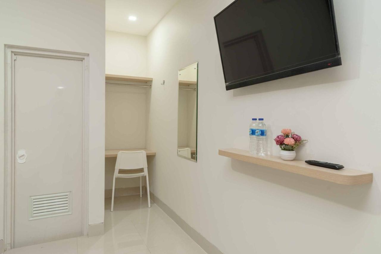 Reddoorz Plus Near Eka Hospital Bsd 5 Dadap Extérieur photo