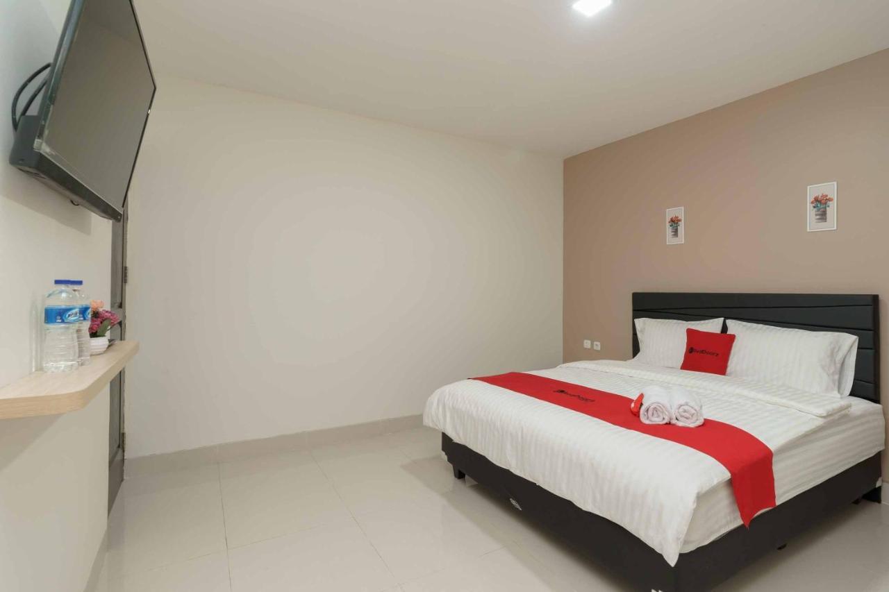 Reddoorz Plus Near Eka Hospital Bsd 5 Dadap Extérieur photo